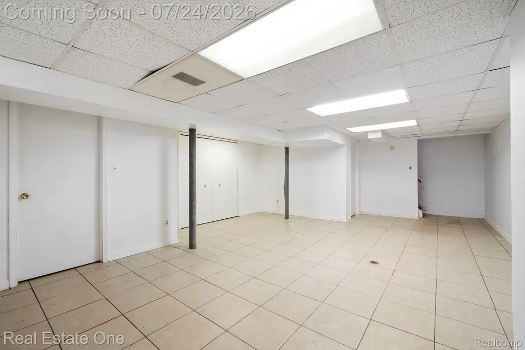5510 Greenbriar Drive West Bloomfield Charter Township MI 48322