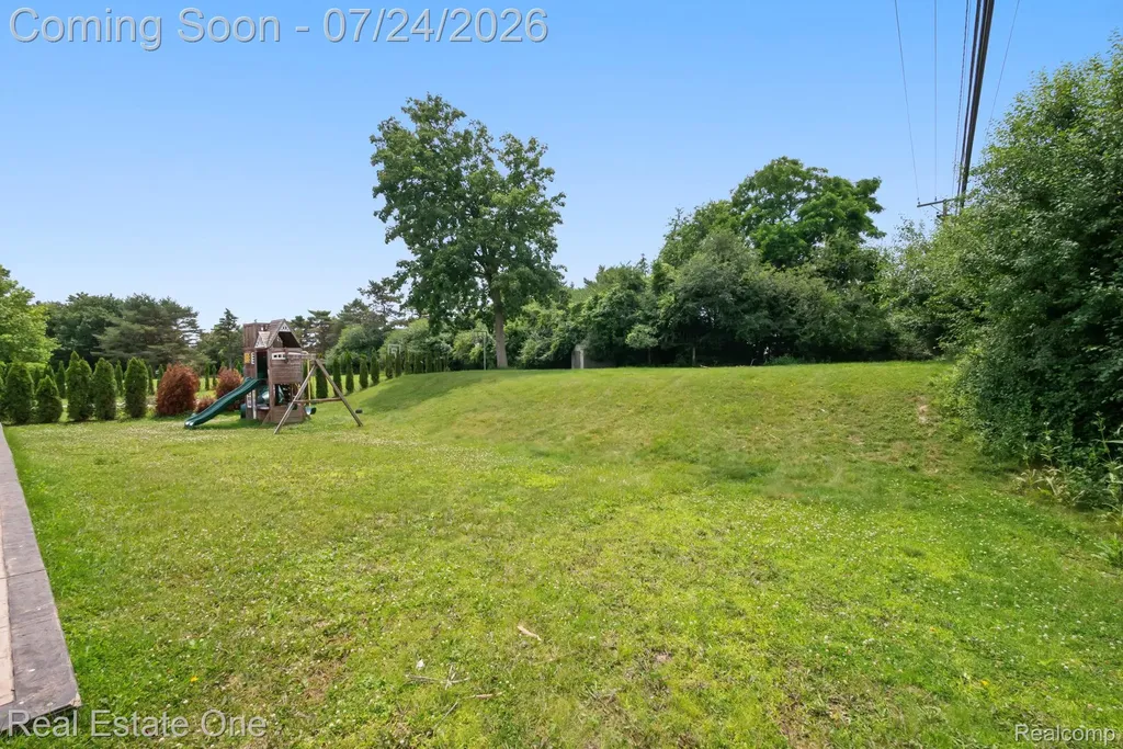 5510 Greenbriar Drive West Bloomfield Charter Township MI 48322