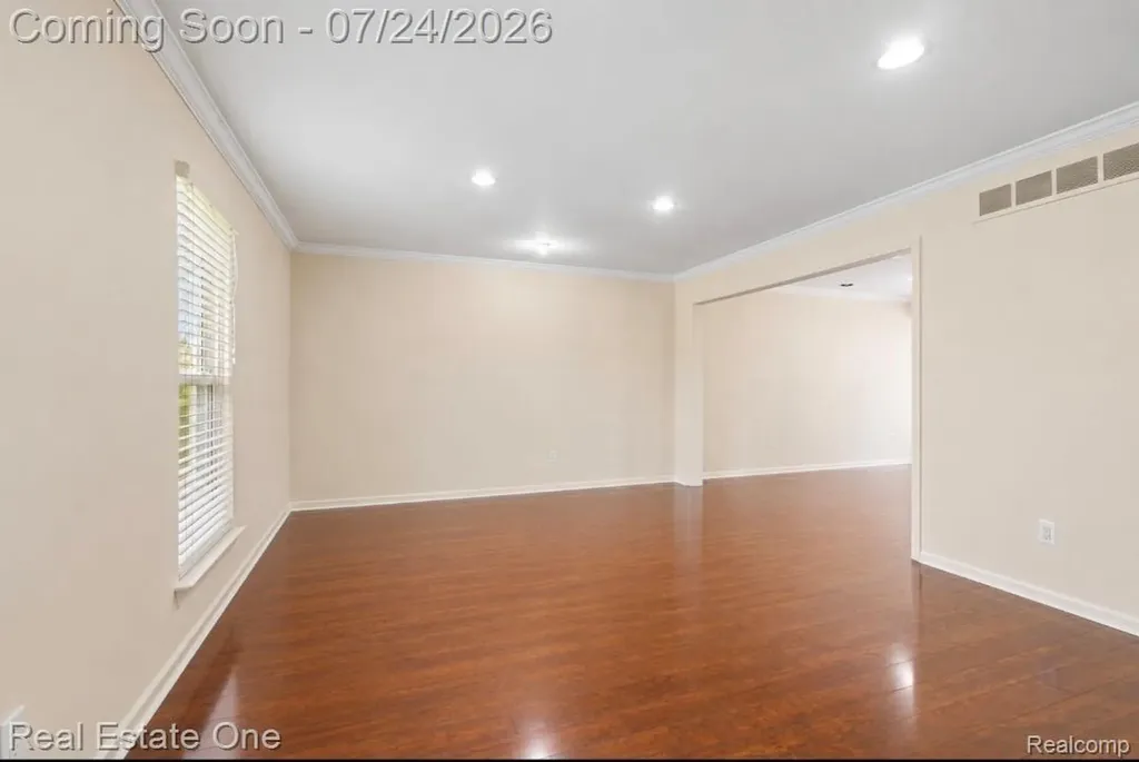 5510 Greenbriar Drive West Bloomfield Charter Township MI 48322
