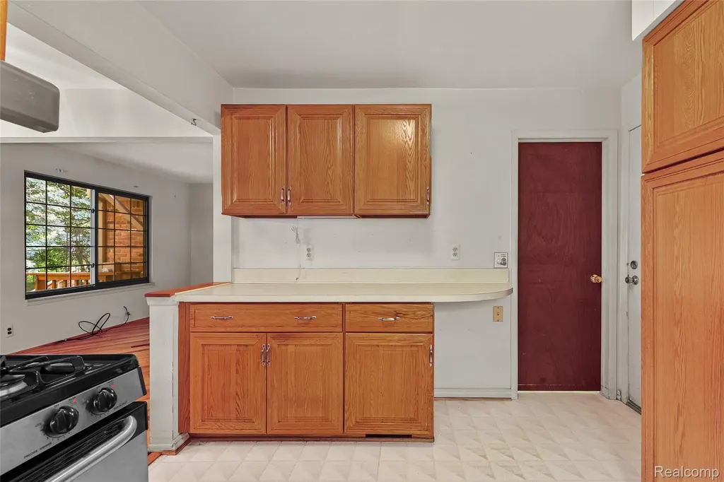1805 Van Hill Court Rochester Hills City MI 48309
