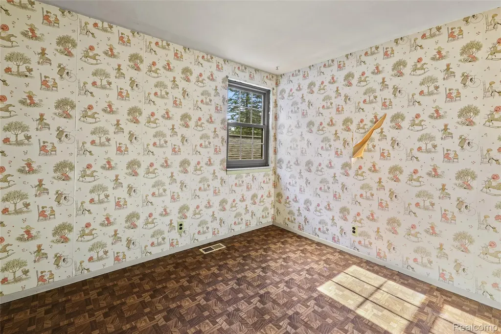 1805 Van Hill Court Rochester Hills City MI 48309