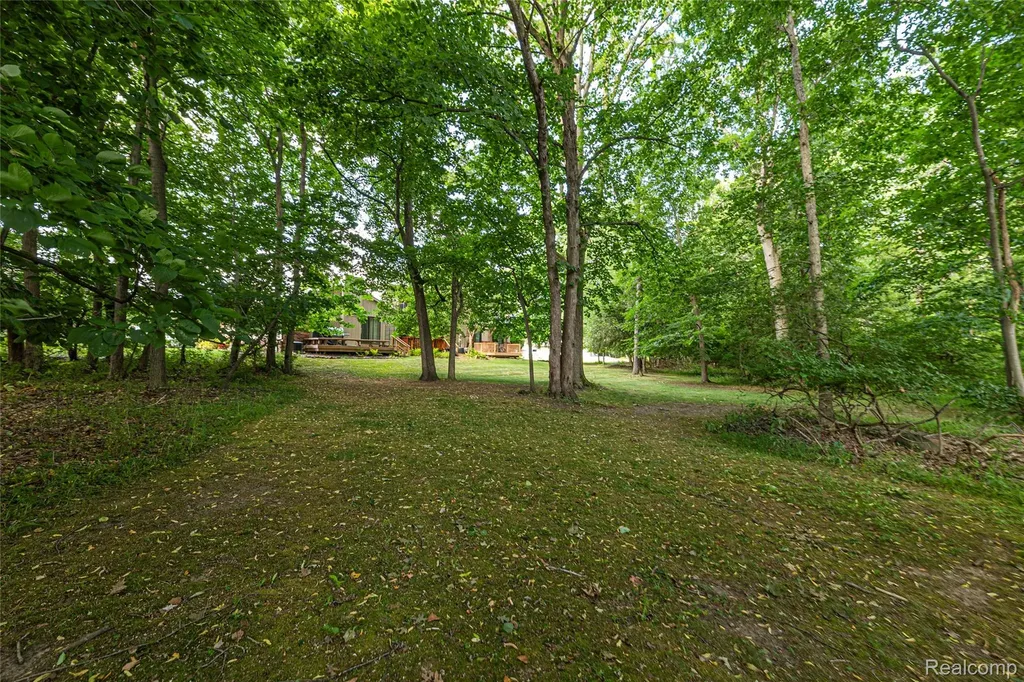 1805 Van Hill Court Rochester Hills City MI 48309