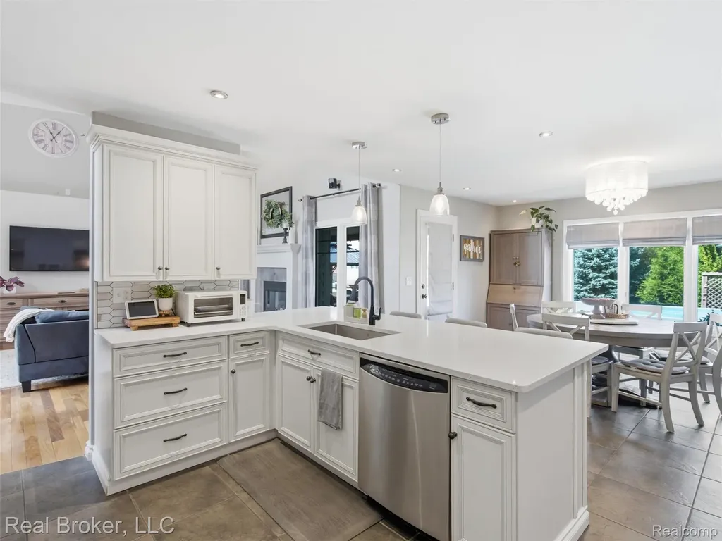 53397 Zachary Drive Chesterfield Township MI 48047