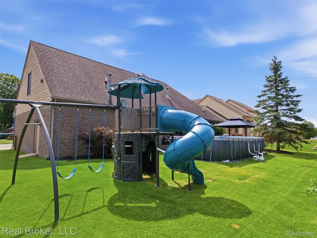53397 Zachary Drive Chesterfield Township MI 48047