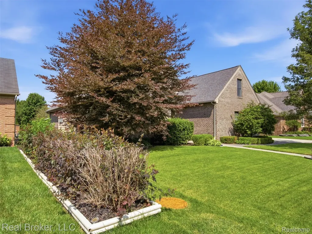 53397 Zachary Drive Chesterfield Township MI 48047