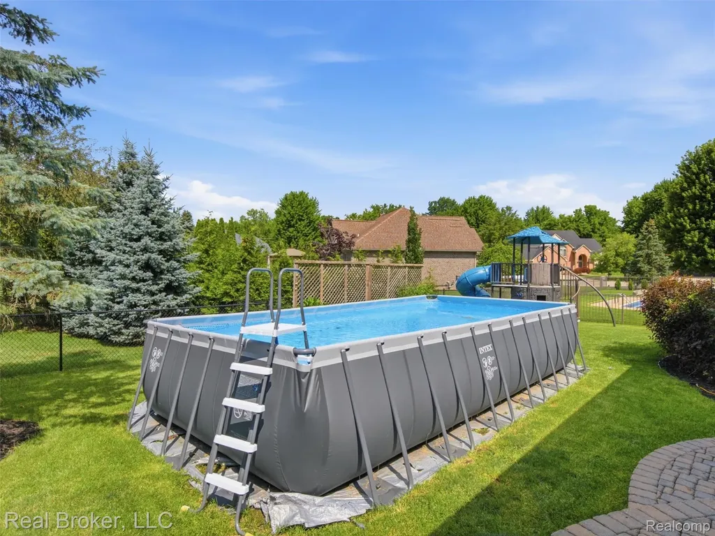 53397 Zachary Drive Chesterfield Township MI 48047