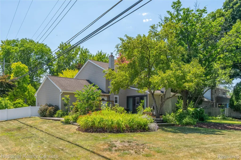 34838 Perth Street Livonia City MI 48154