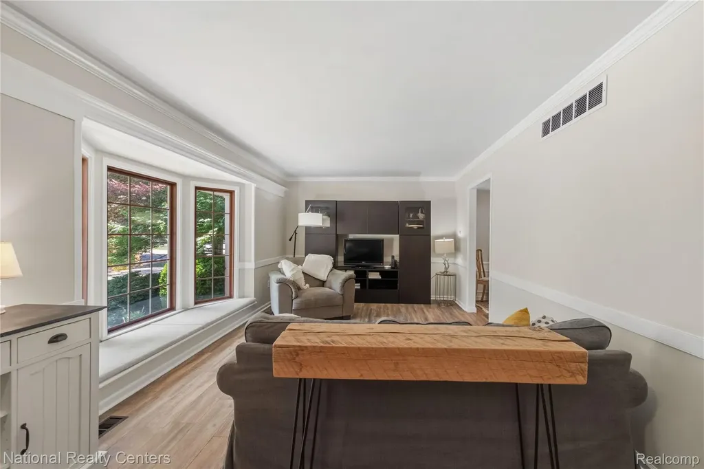 34838 Perth Street Livonia City MI 48154
