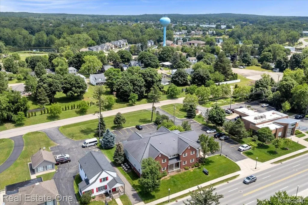 110 S Washington Street Oxford Village MI 48371