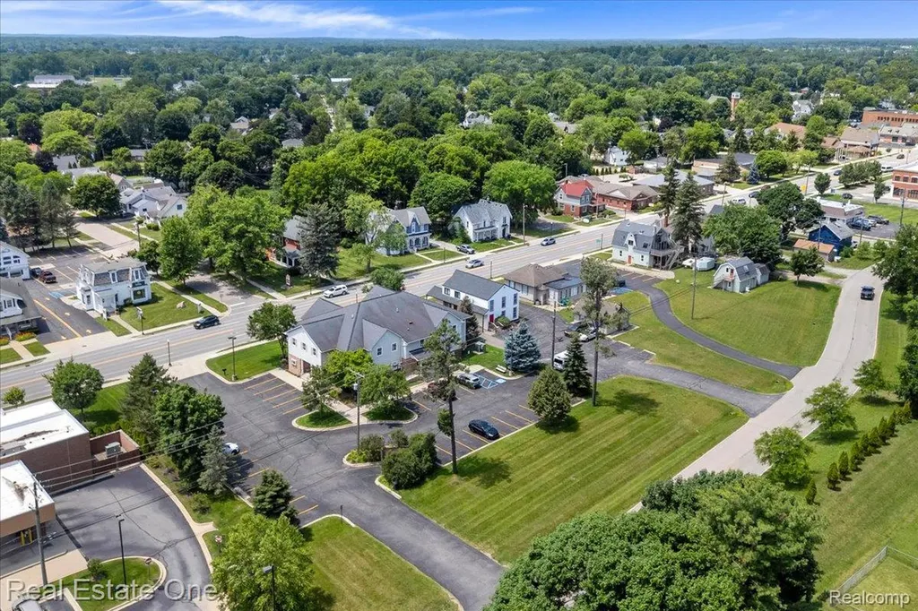 110 S Washington Street Oxford Village MI 48371