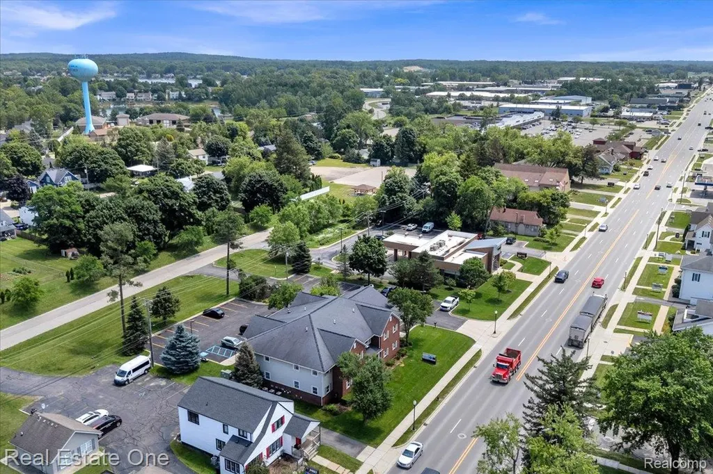 110 S Washington Street Oxford Village MI 48371
