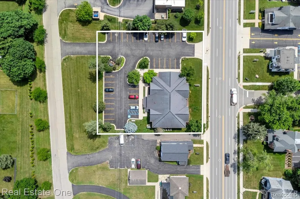 110 S Washington Street Oxford Village MI 48371