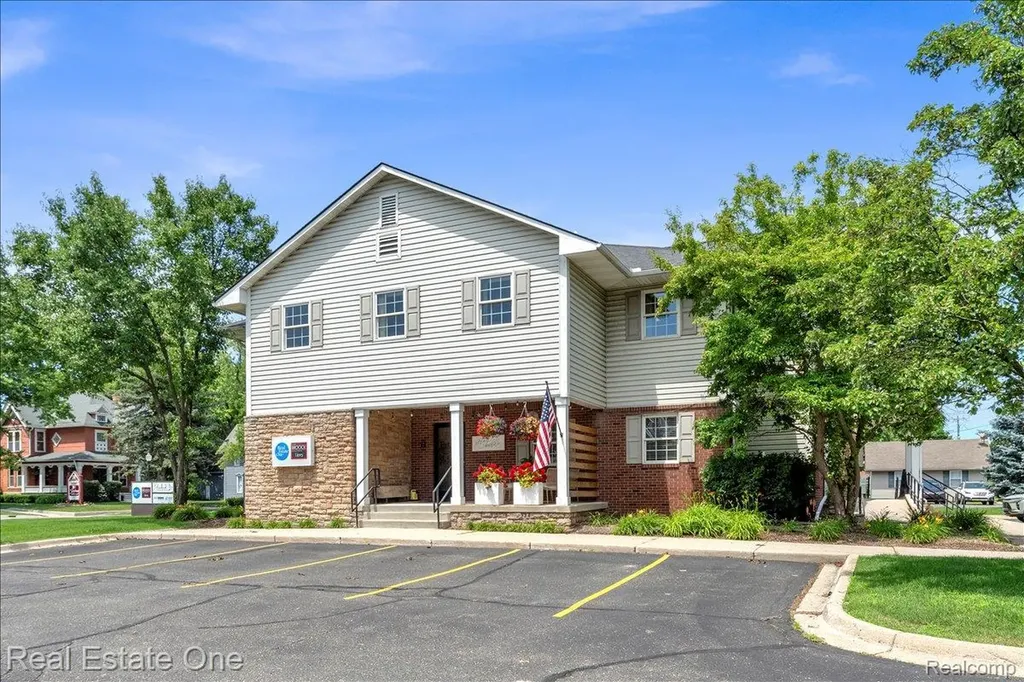 110 S Washington Street Oxford Village MI 48371