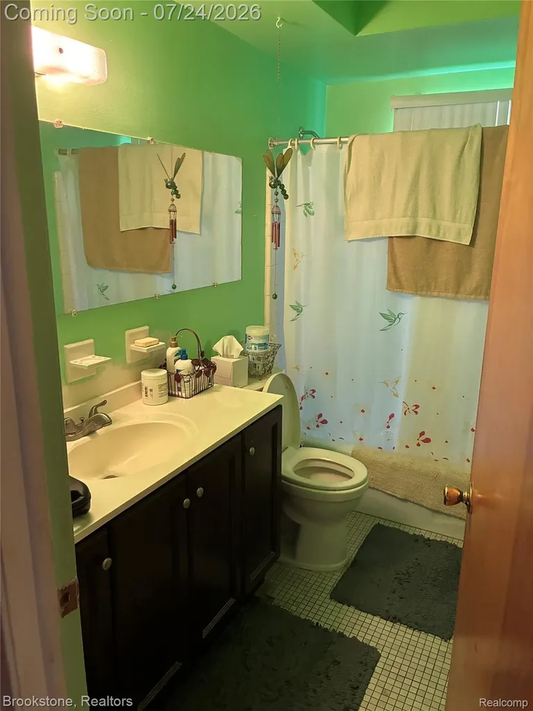 137 Michelson Road Rochester Hills City MI 48307