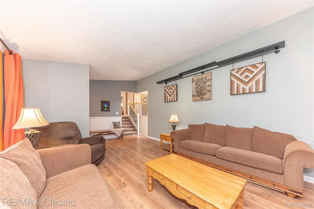 42150 Lakeland Court Plymouth Charter Township MI 48170