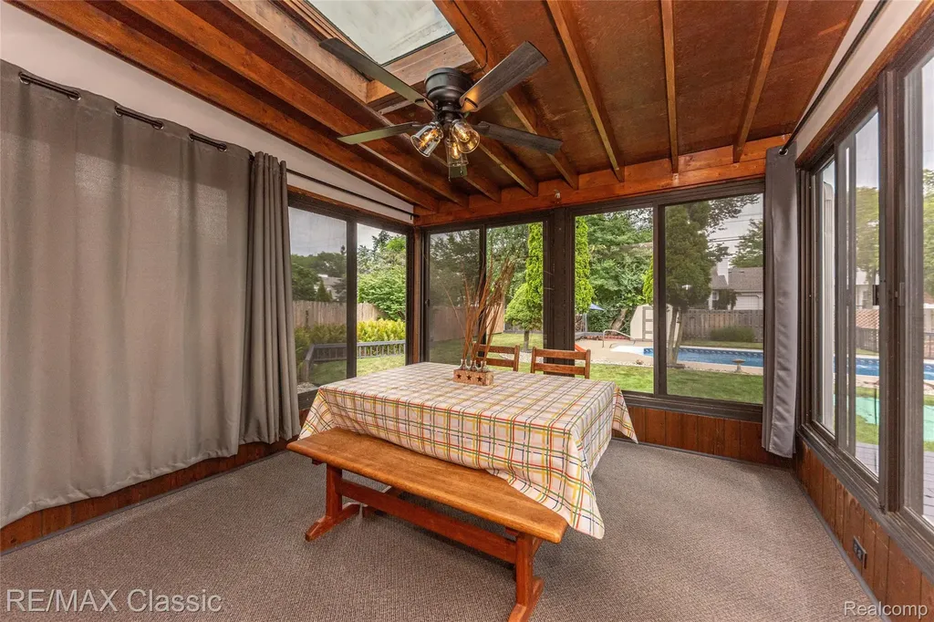 42150 Lakeland Court Plymouth Charter Township MI 48170