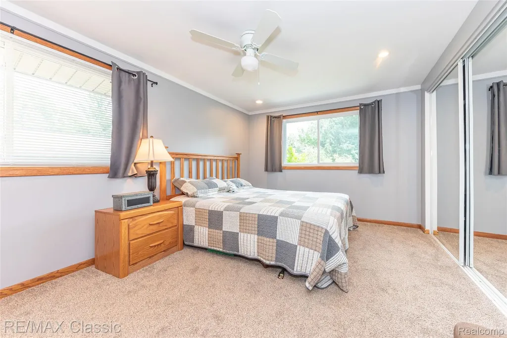 42150 Lakeland Court Plymouth Charter Township MI 48170