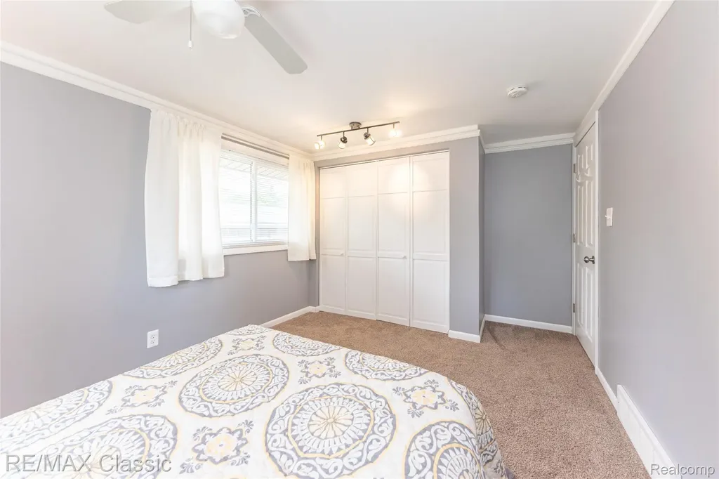42150 Lakeland Court Plymouth Charter Township MI 48170