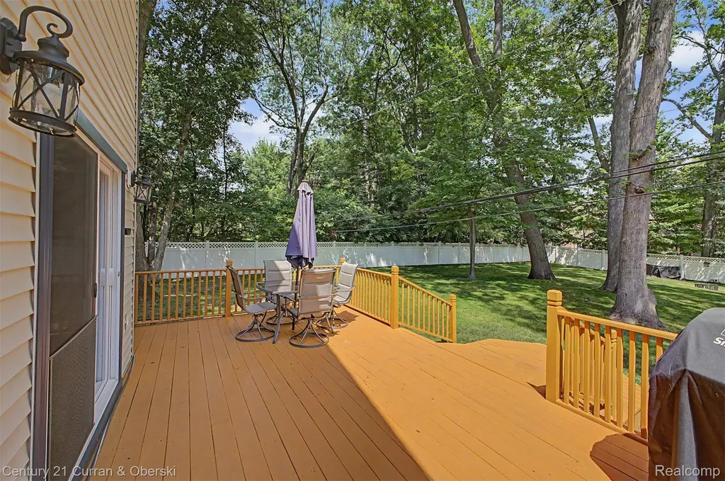 25900 Belledale Street Taylor City MI 48180