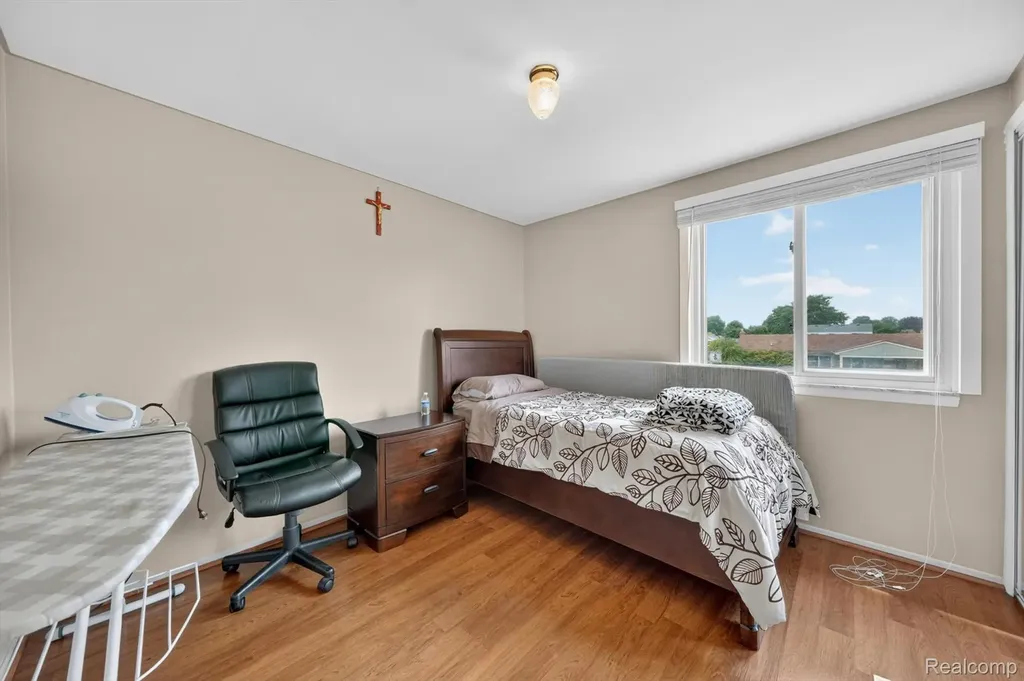 39062 Hyland Drive Sterling Heights City MI 48310