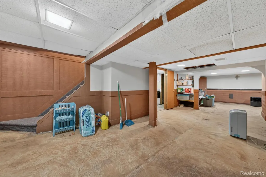 39062 Hyland Drive Sterling Heights City MI 48310
