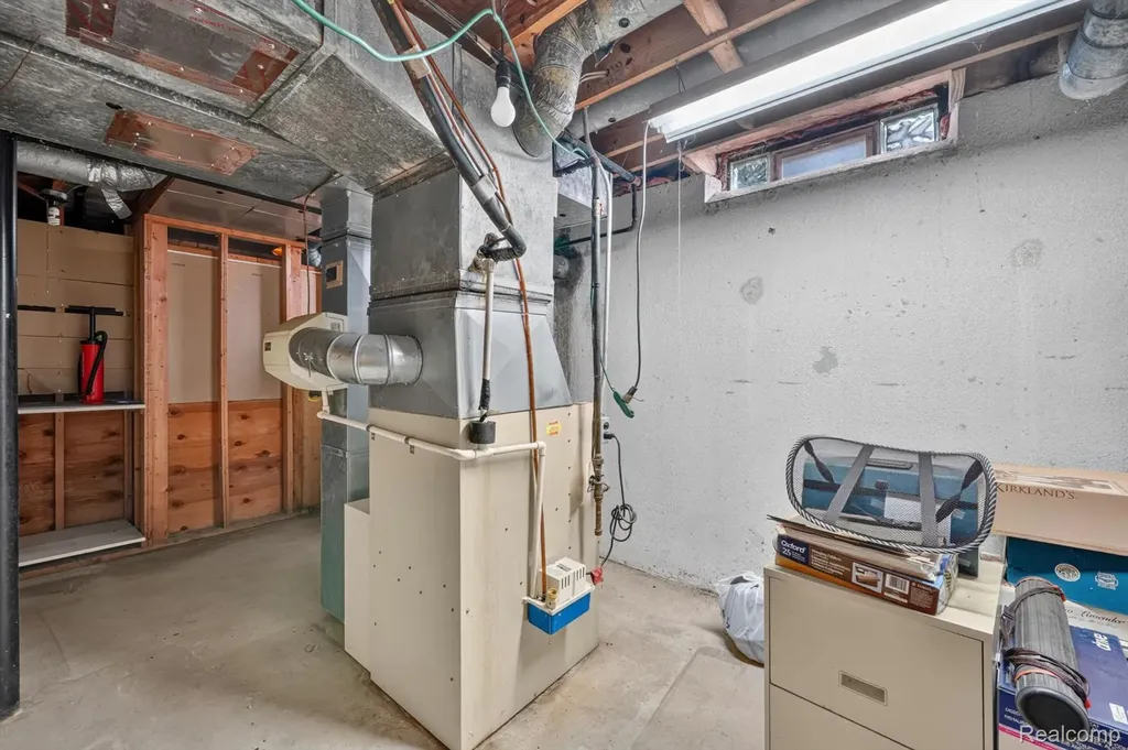 39062 Hyland Drive Sterling Heights City MI 48310