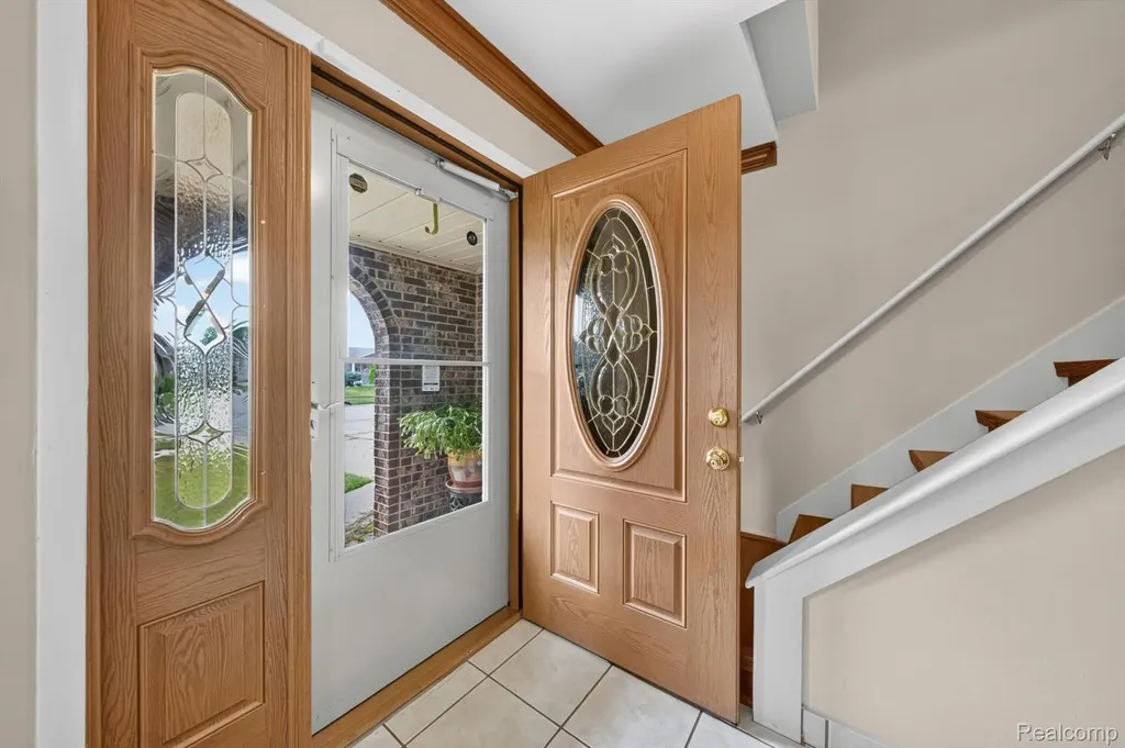 39062 Hyland Drive Sterling Heights City MI 48310