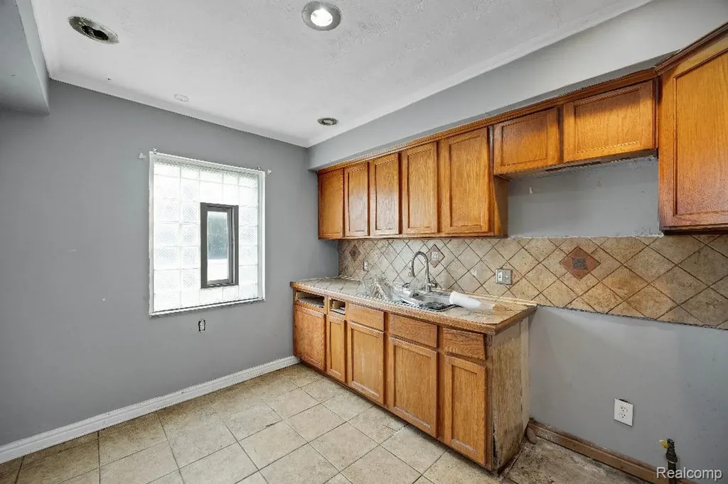 12603 Riad Street Detroit City MI 48224