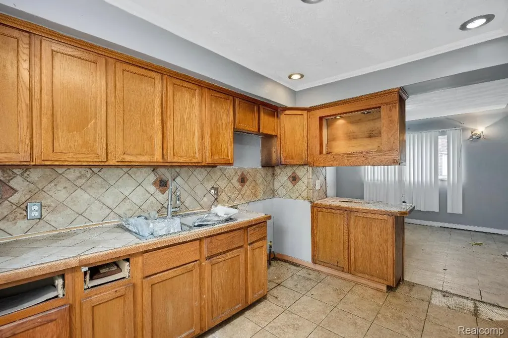 12603 Riad Street Detroit City MI 48224