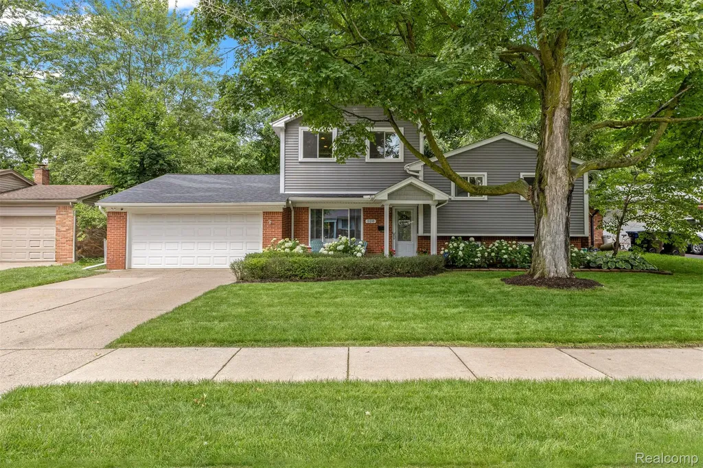 520 Byron Street Plymouth City MI 48170