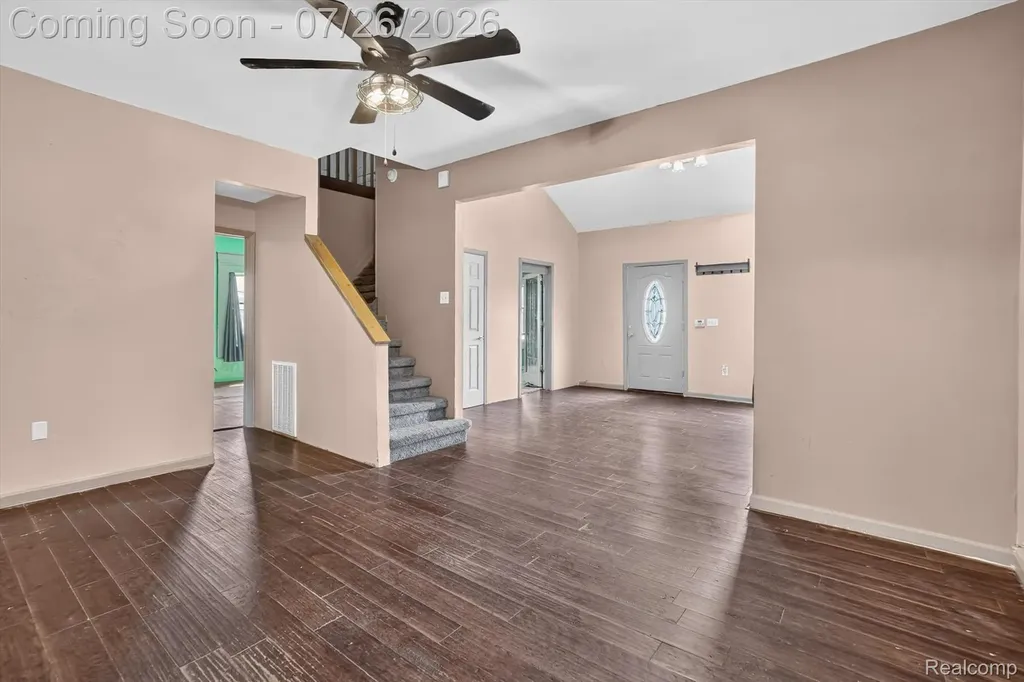 203 Grant Street Holly Township MI 48442