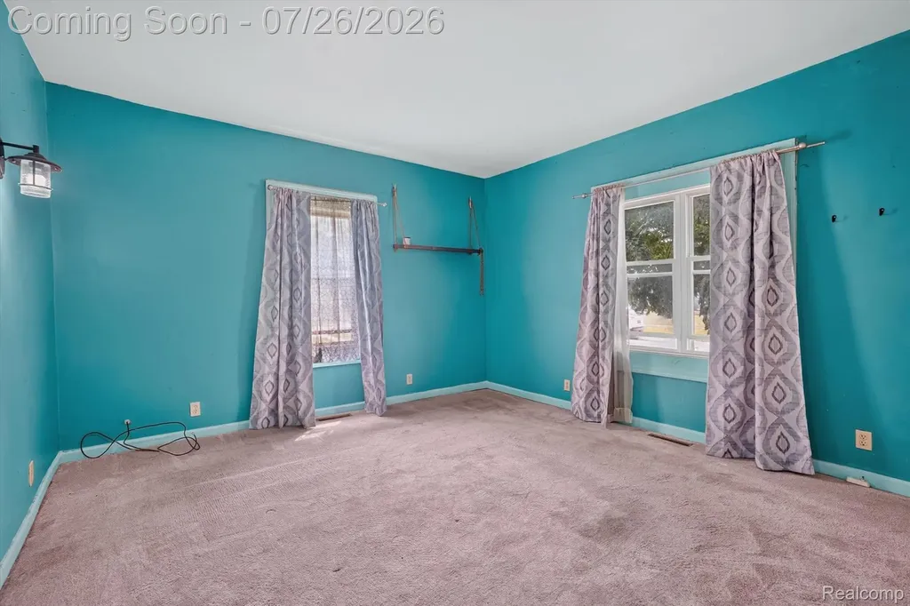 203 Grant Street Holly Township MI 48442