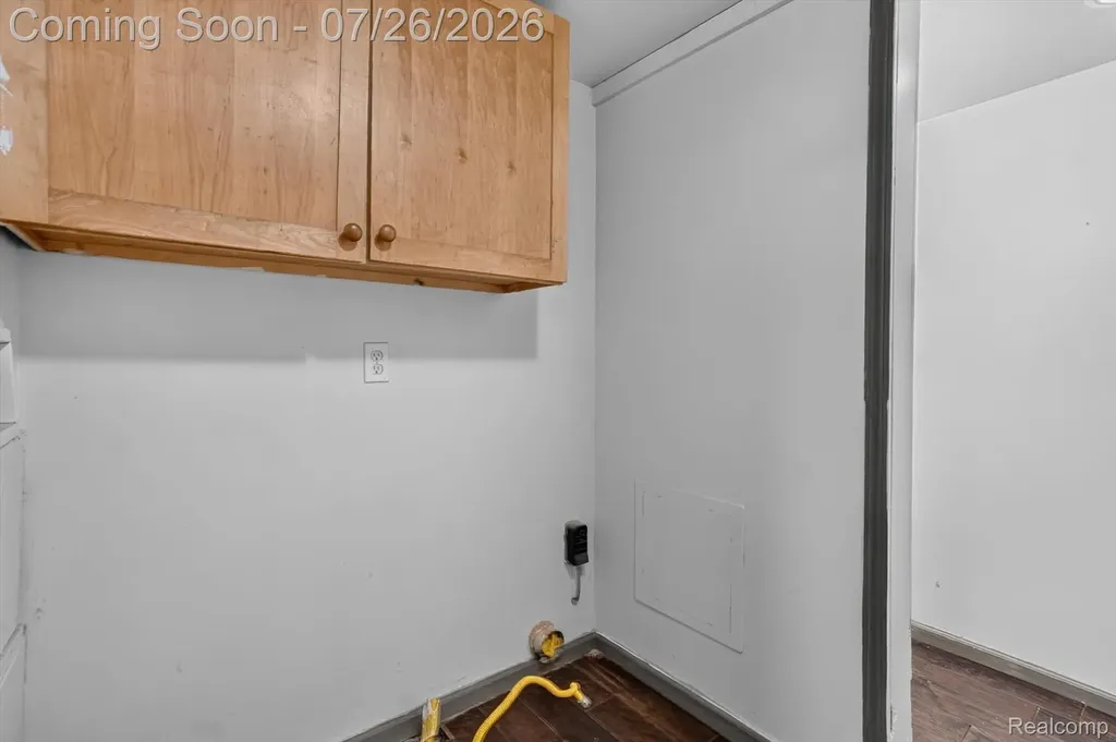 203 Grant Street Holly Township MI 48442