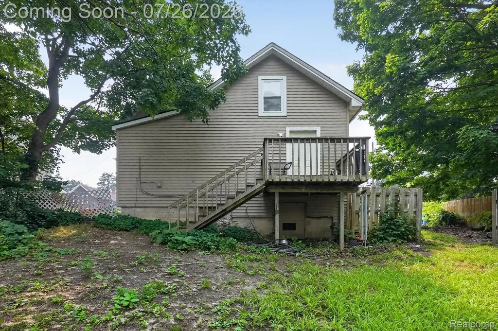203 Grant Street Holly Township MI 48442