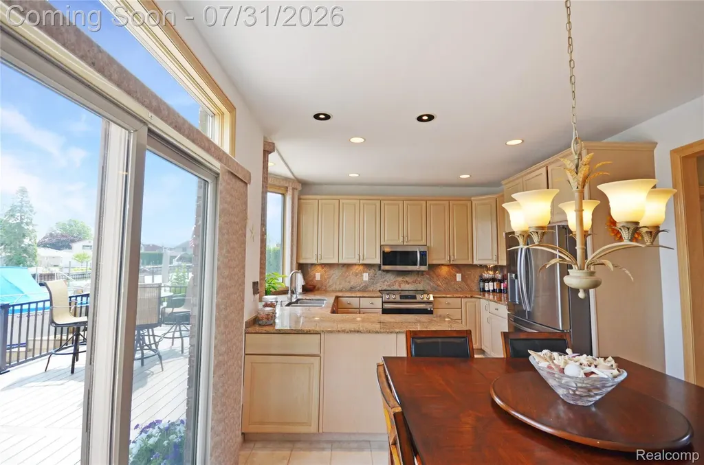 38048 Huron Pointe Drive Harrison Charter Township MI 48045