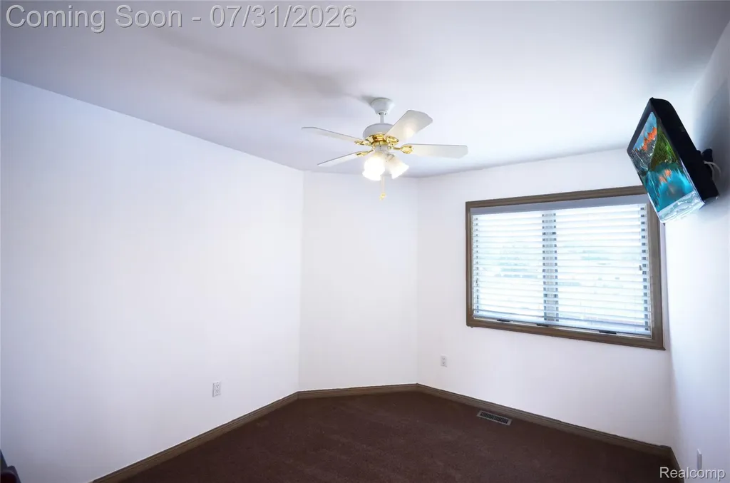 38048 Huron Pointe Drive Harrison Charter Township MI 48045