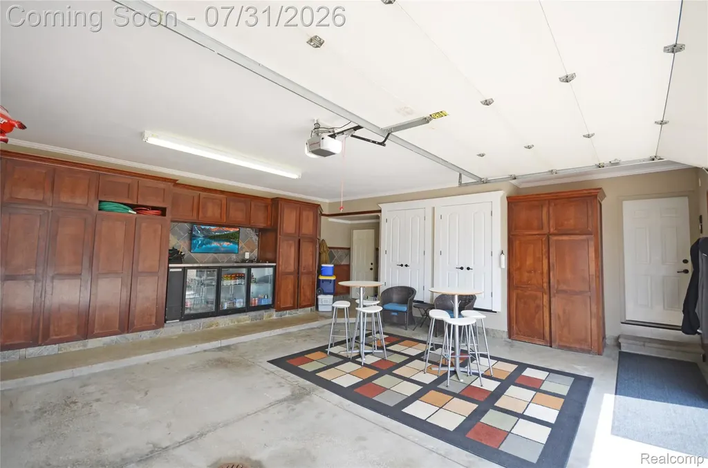 38048 Huron Pointe Drive Harrison Charter Township MI 48045