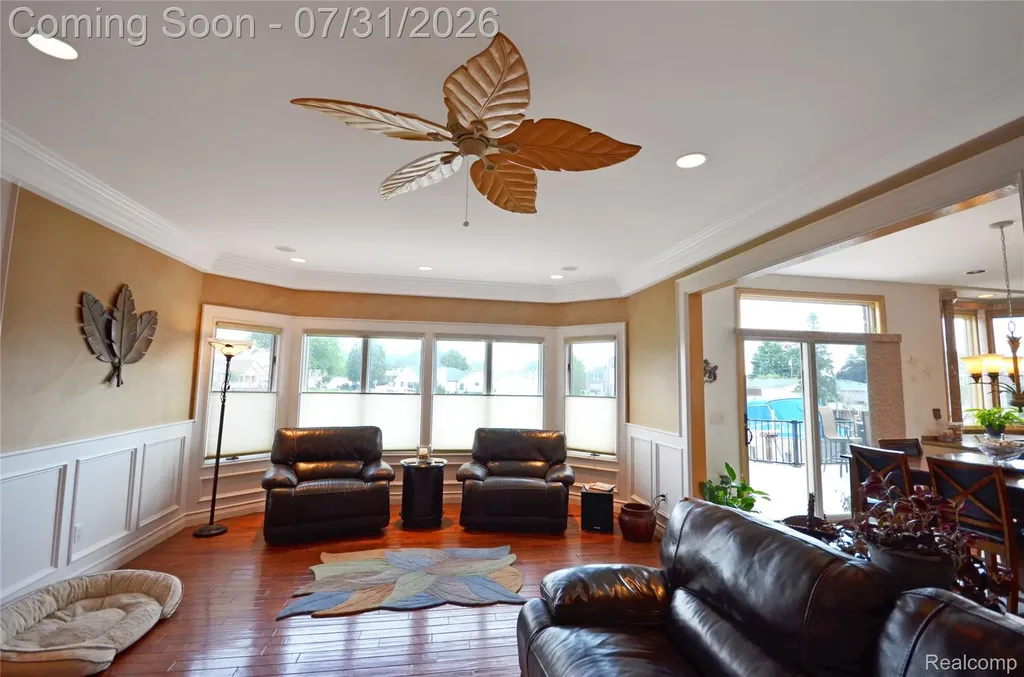 38048 Huron Pointe Drive Harrison Charter Township MI 48045