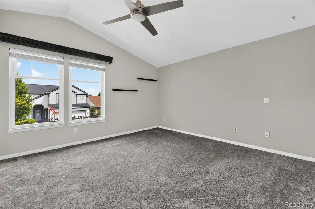 5082 Whispering Glen Trail Grand Blanc Charter Township MI 48442