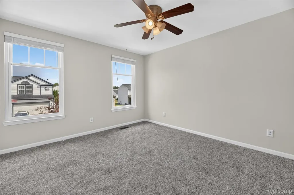 5082 Whispering Glen Trail Grand Blanc Charter Township MI 48442