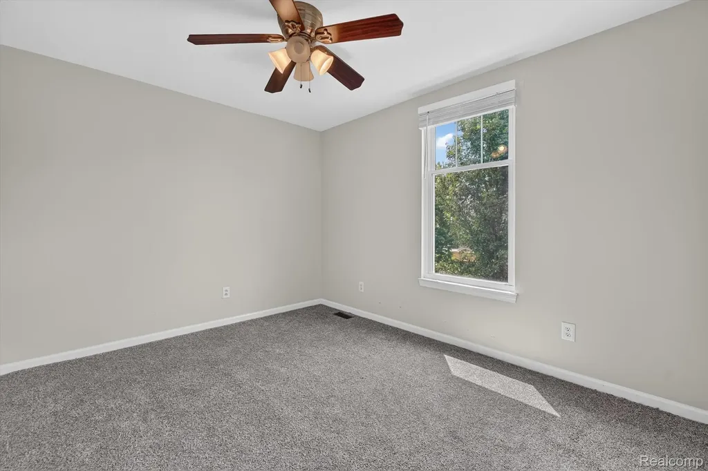 5082 Whispering Glen Trail Grand Blanc Charter Township MI 48442