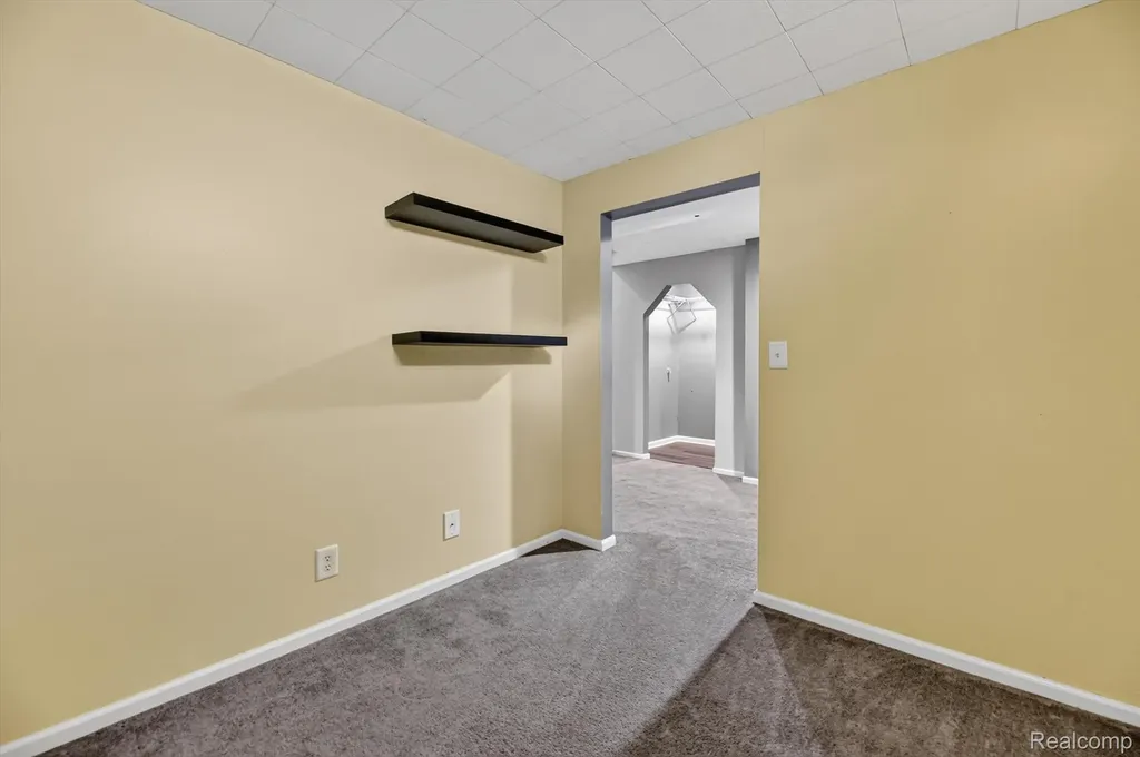 5082 Whispering Glen Trail Grand Blanc Charter Township MI 48442