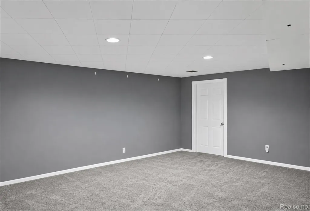 5082 Whispering Glen Trail Grand Blanc Charter Township MI 48442