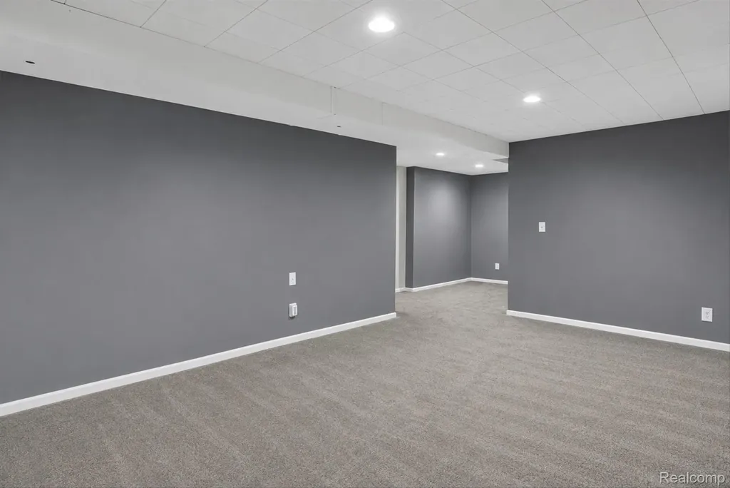 5082 Whispering Glen Trail Grand Blanc Charter Township MI 48442
