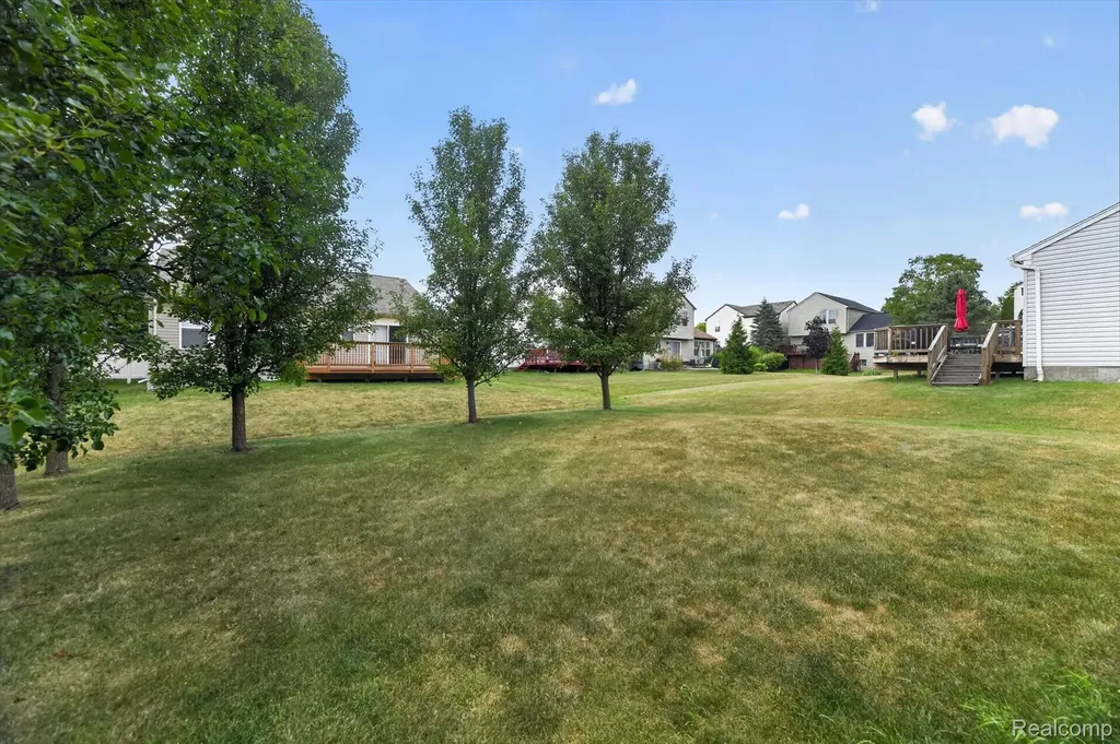 5082 Whispering Glen Trail Grand Blanc Charter Township MI 48442