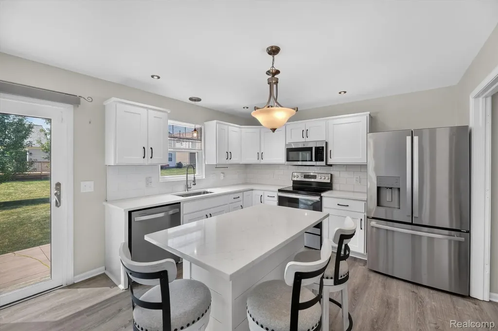 5082 Whispering Glen Trail Grand Blanc Charter Township MI 48442