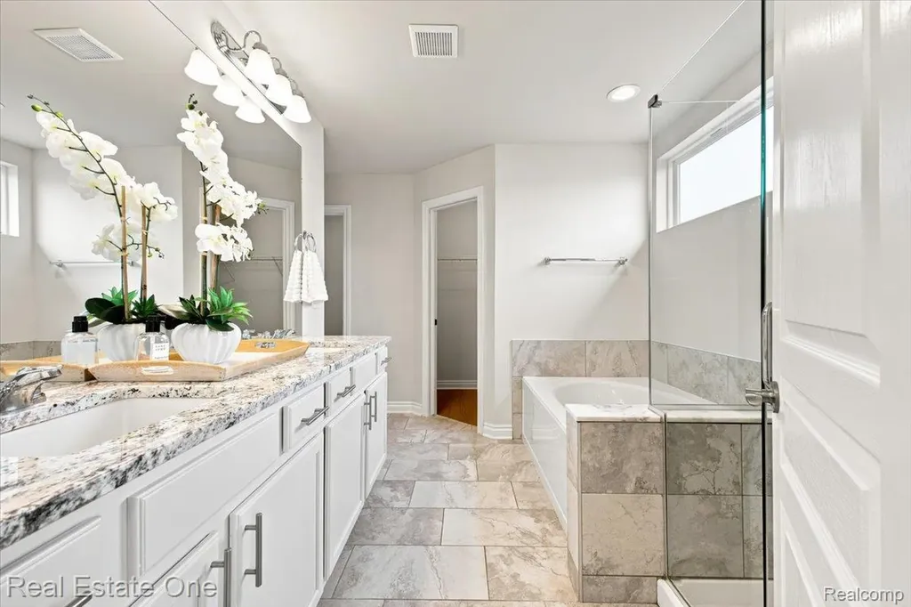 16345 Chloe Street Macomb Township MI 48044