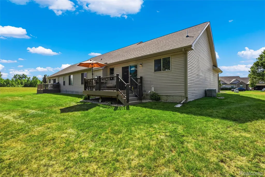 5429 Pintail Court Burton City MI 48509