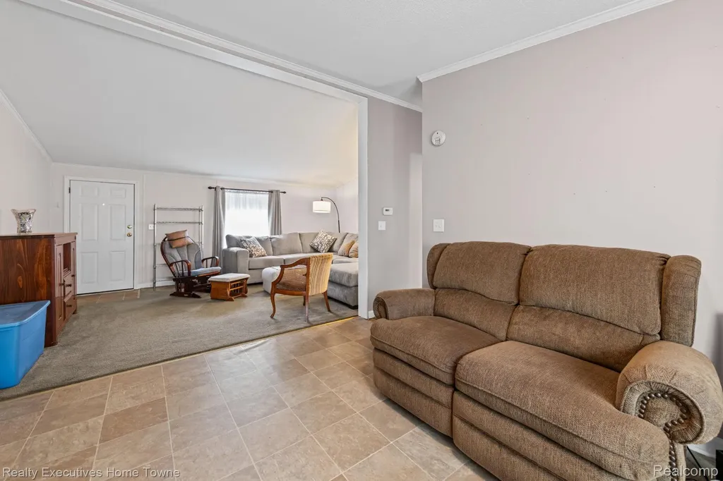 5317 Bart Casco Township MI 48064