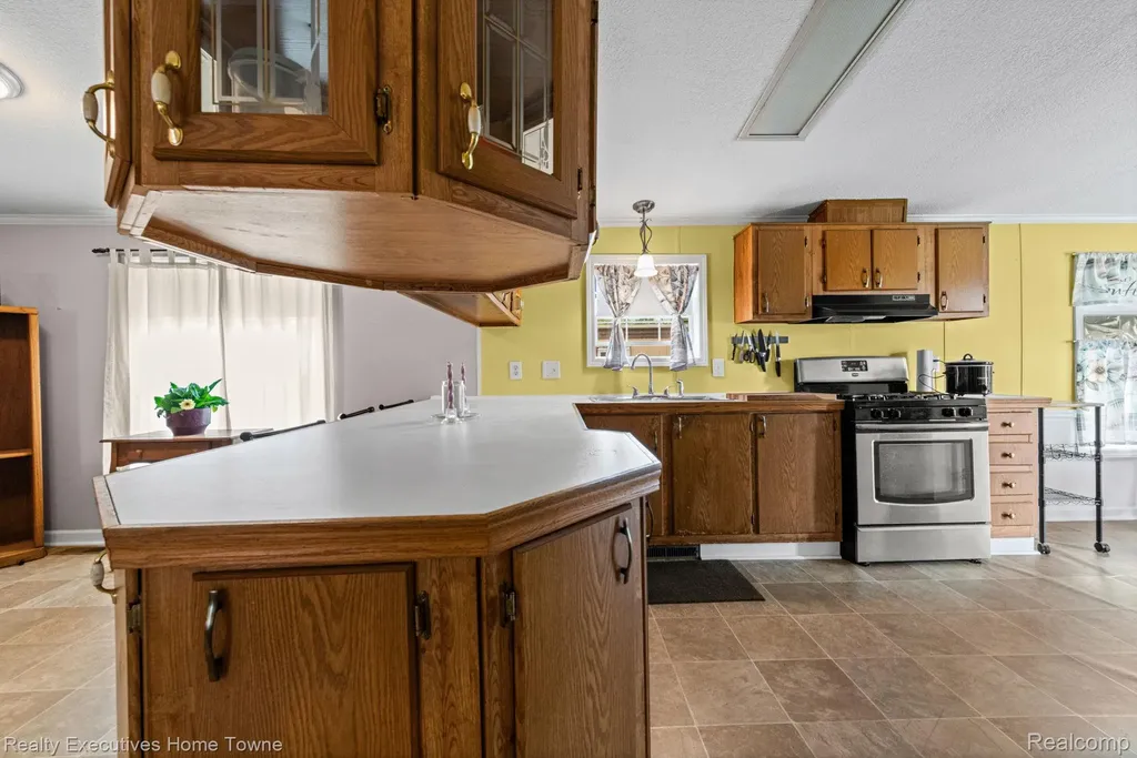5317 Bart Casco Township MI 48064